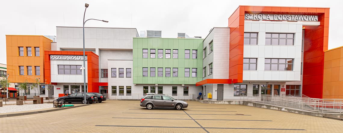 Budynek wielofunkcyjny: przedszkole, dom kultury, szkoła podstawowa z salą gimnastyczną w Lublinie, ul. Berylowa.